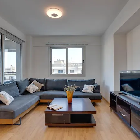 Spacious Modern 3bd In Prestigious Engomi Agios Dhometios