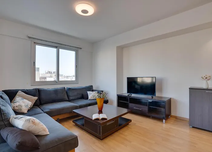 Spacious Modern 3bd In Prestigious Engomi Agios Dhometios