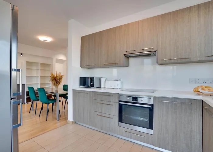 Appartement Spacious Modern 3bd In Prestigious Engomi Agios Dhometios