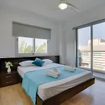 Spacious Modern 3bd In Prestigious Engomi Apartman
