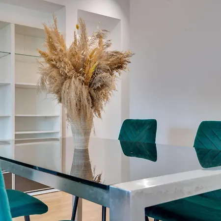 Spacious Modern 3bd In Prestigious Engomi Apartman Ayios Dhometios