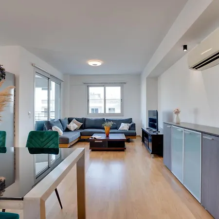 Spacious Modern 3bd In Prestigious Engomi * Agios Dhometios