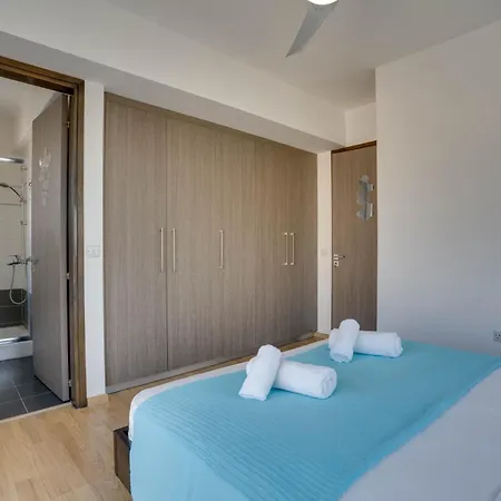 Spacious Modern 3bd In Prestigious Engomi Apartamento *