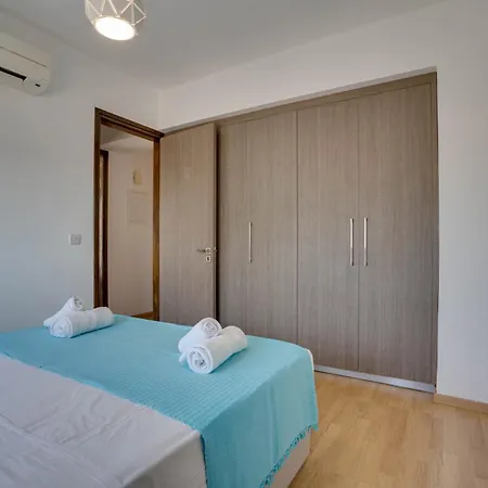 Spacious Modern 3bd In Prestigious Engomi Ayios Dhometios