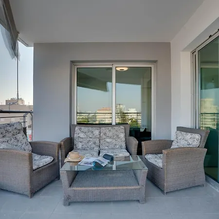 아파트 Spacious Modern 3bd In Prestigious Engomi