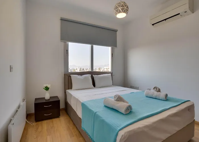 Spacious Modern 3bd In Prestigious Engomi アパート *