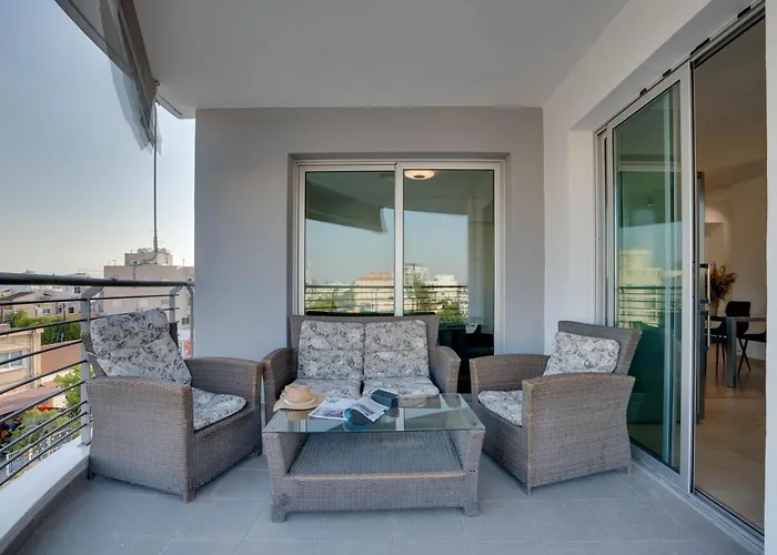 アパート Spacious Modern 3bd In Prestigious Engomi